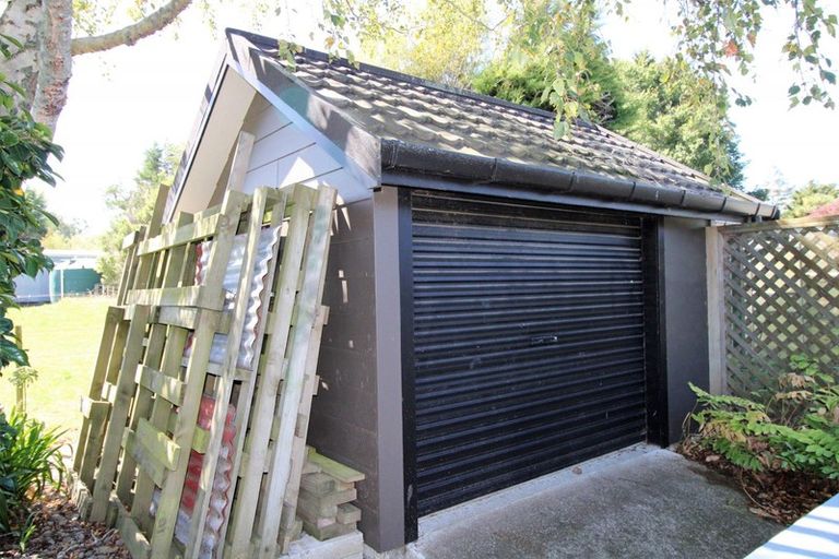 Photo of property in 10 Smith Street, Dannevirke, 4930