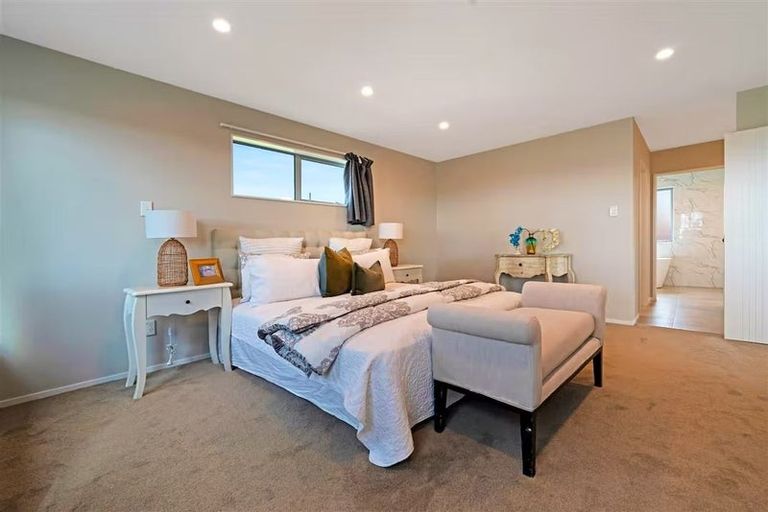 Photo of property in 49 Cirrus Way, Ranui, Auckland, 0612