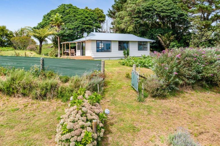 Photo of property in 6388 South Road, Pungarehu, Opunake, 4685