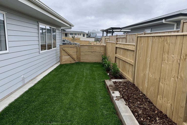 Photo of property in 6 Snappers Lane, Foxton Beach, Foxton, 4815