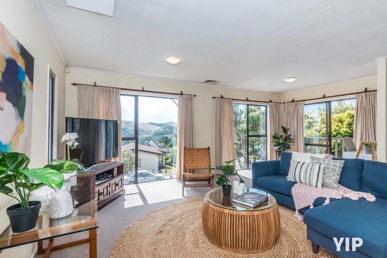 Photo of property in 1 Dominica Crescent, Grenada Village, Wellington, 6037