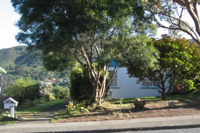 Photo of property in 31 Kingsley Street, Stokes Valley, Lower Hutt, 5019