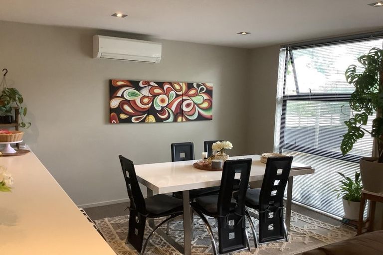 Photo of property in 3b The Oval, Hillmorton, Christchurch, 8024