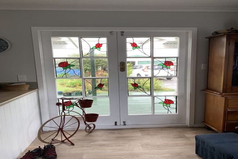 Photo of property in 9 Coates Street, Westport, 7825