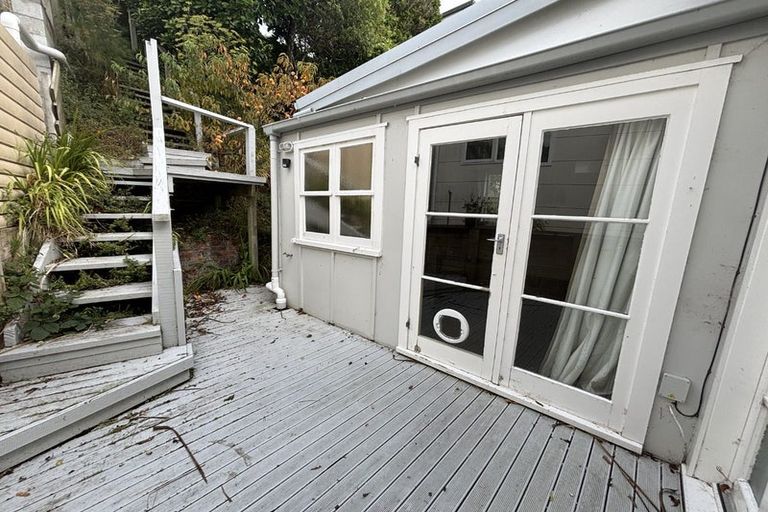 Photo of property in 56 Mortimer Terrace, Brooklyn, Wellington, 6021