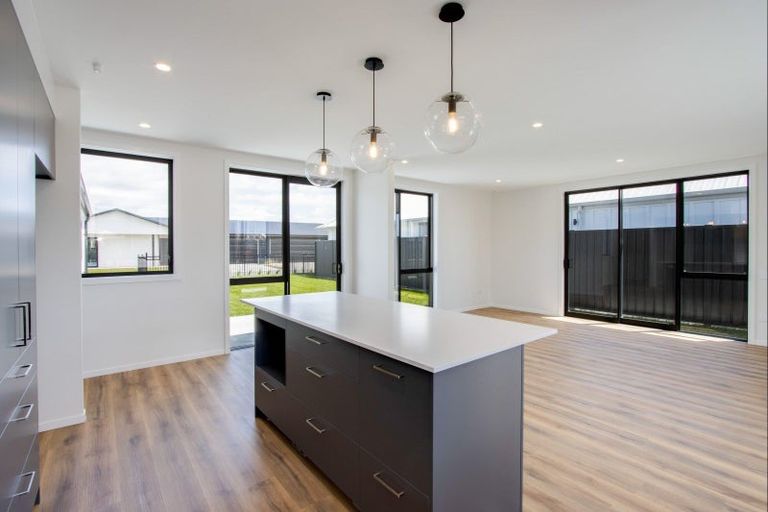 Photo of property in 2 Wai Whatu Street, Meeanee, Napier, 4110