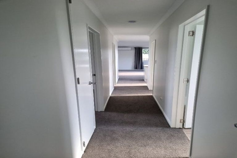 Photo of property in 43 Beeston Crescent, Manurewa, Auckland, 2102