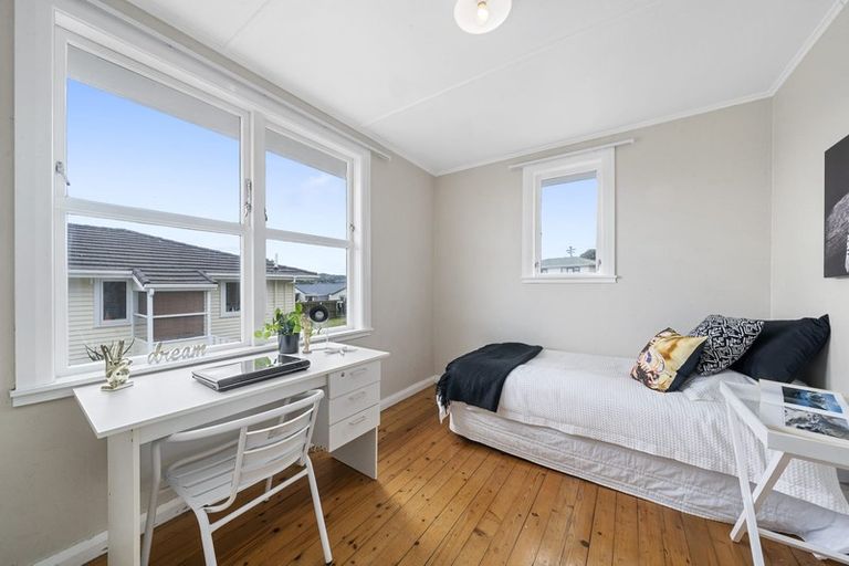 Photo of property in 30 Matatiro Street, Titahi Bay, Porirua, 5022