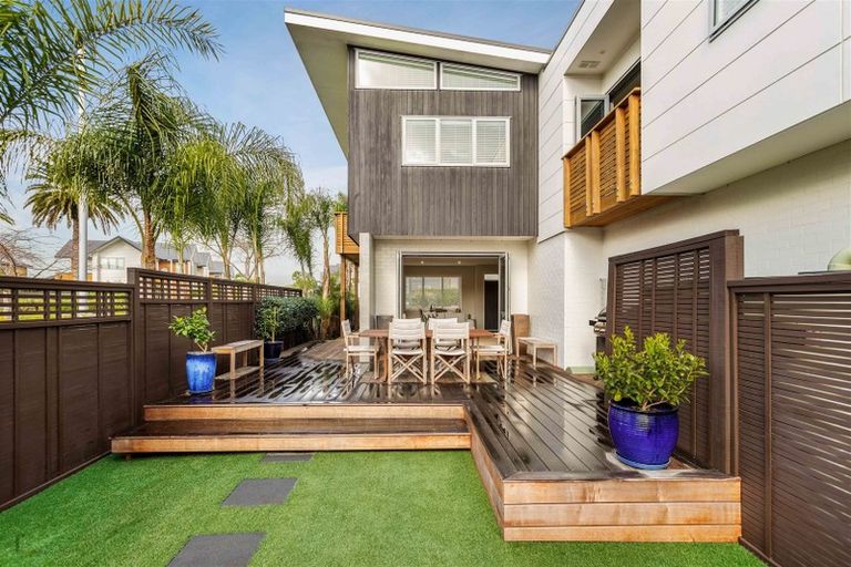 Photo of property in 76 Buckley Avenue, Hobsonville, Auckland, 0616