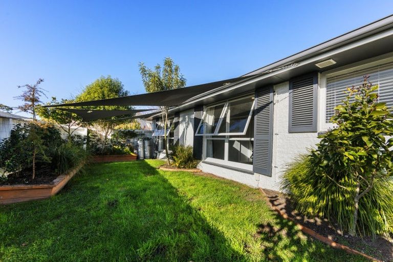 Photo of property in 1/4 Gothic Place, Ilam, Christchurch, 8041