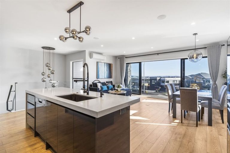 Photo of property in 36 Gospel Heights, Flat Bush, Auckland, 2019