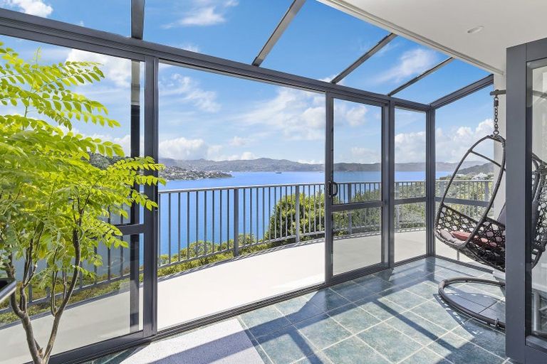 Photo of property in 35 Kaikoura Street, Maupuia, Wellington, 6022