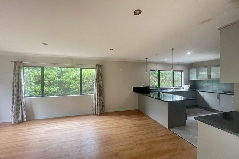 Photo of property in 34 Baltersan Drive, Flat Bush, Auckland, 2016