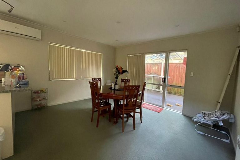 Photo of property in 25 Speyside Crescent, Flat Bush, Auckland, 2016