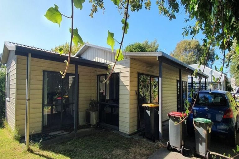 Photo of property in 150 Blenheim Road, Riccarton, Christchurch, 8041