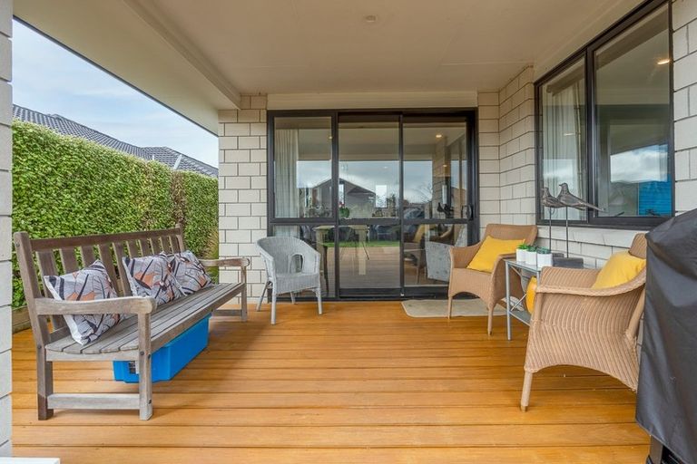 Photo of property in 27 Plescher Crescent, Leamington, Cambridge, 3432