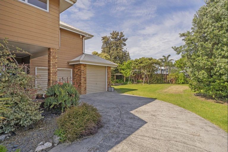 Photo of property in 103 Hinemoa Street, Whangamata, 3620