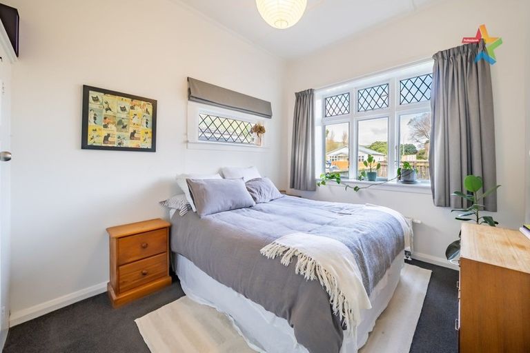 Photo of property in 1 Heath Grove, Waiwhetu, Lower Hutt, 5010