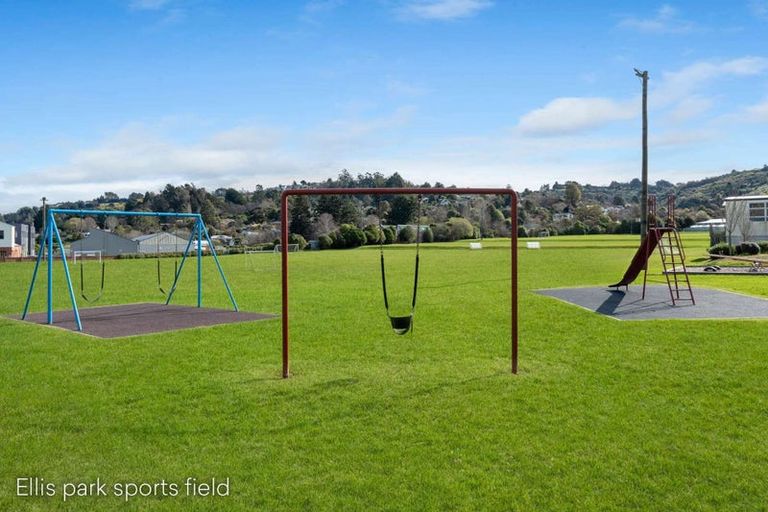 Photo of property in 34 Frasers Road, Glenross, Dunedin, 9011