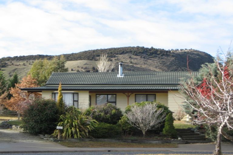Photo of property in 9 Apollo Place, Wanaka, 9305
