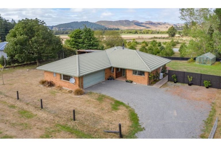 Photo of property in 209 Whitecliffs Road, Whitecliffs, Coalgate, 7673