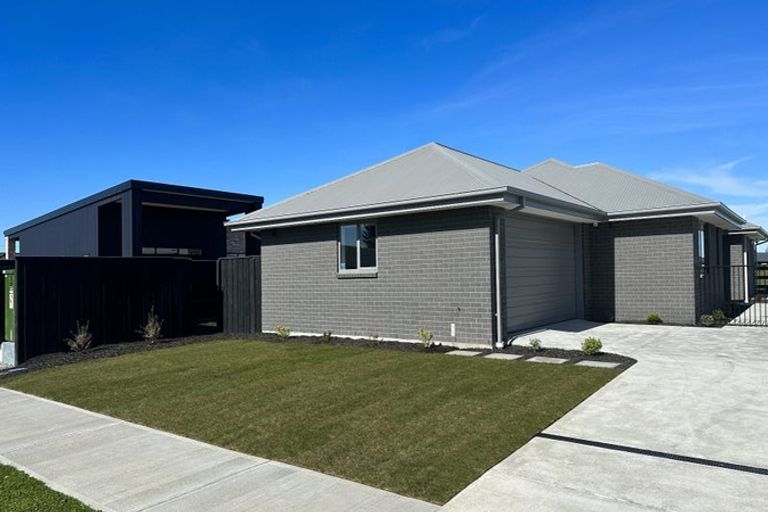 Photo of property in 36 Plover Avenue, Amberley, 7410