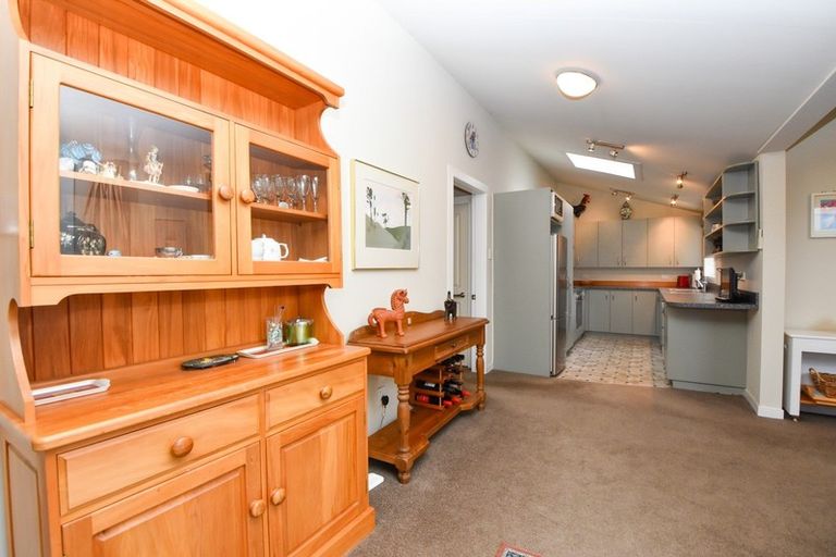 Photo of property in 60 Kuratawhiti Street, Greytown, 5712