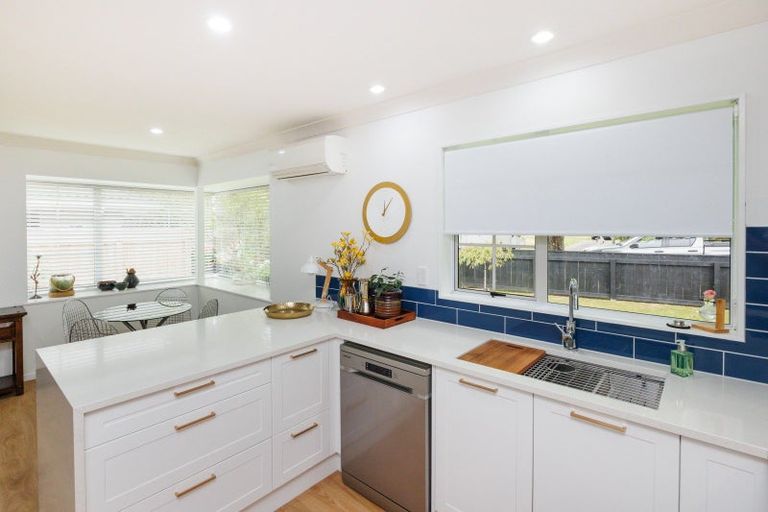 Photo of property in 3a Churchill Avenue, Hokowhitu, Palmerston North, 4410