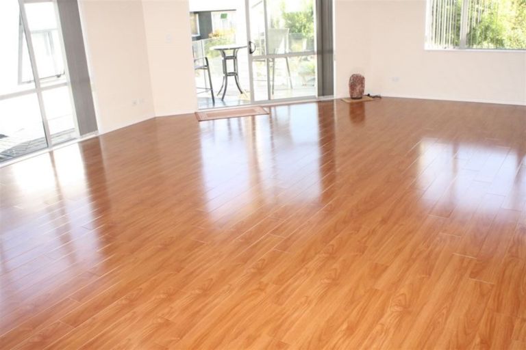 Photo of property in 30b Seacliffe Road, Hillsborough, Auckland, 1042