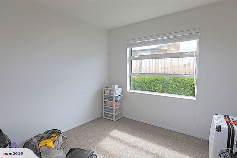 Photo of property in 5 Ko Lane, Golflands, Auckland, 2013