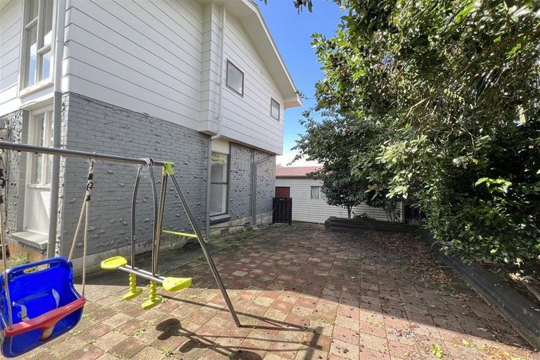 Photo of property in 45b Kurnell Drive, Botany Downs, Auckland, 2010