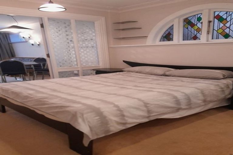 Photo of property in 103 Salamanca Road, Wellington Central, Wellington, 6011