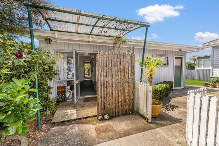 Photo of property in 13 Chaytor Street, Te Puke, 3119