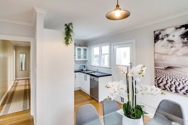 Photo of property in 11 Tripoli Street, Onekawa, Napier, 4110