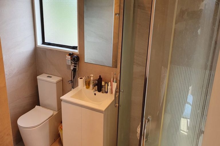 Photo of property in 45 Hassan Drive, Massey, Auckland, 0614