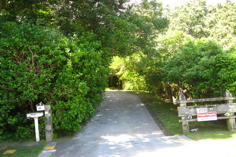 Photo of property in 68 Matakatia Parade, Matakatia, Whangaparaoa, 0930