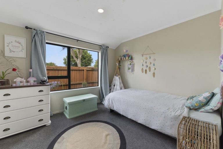 Photo of property in 40 Paget Drive, Woodend, 7610