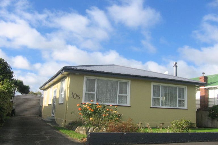 Photo of property in 105 Shamrock Street, Takaro, Palmerston North, 4412