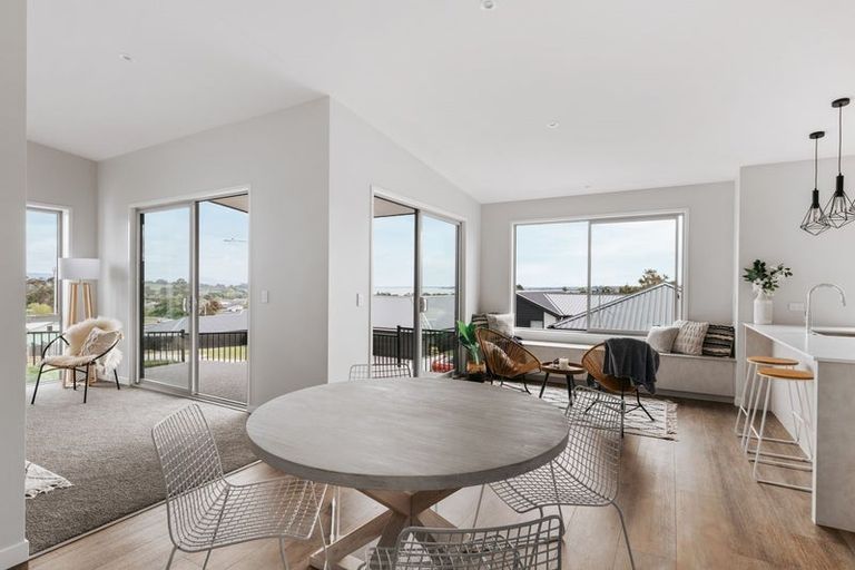 Photo of property in 16 Te Kaka Place, Omokoroa, 3114