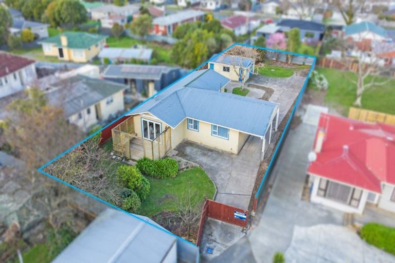 Photo of property in 24 Sutherland Crescent, Westbrook, Palmerston North, 4412