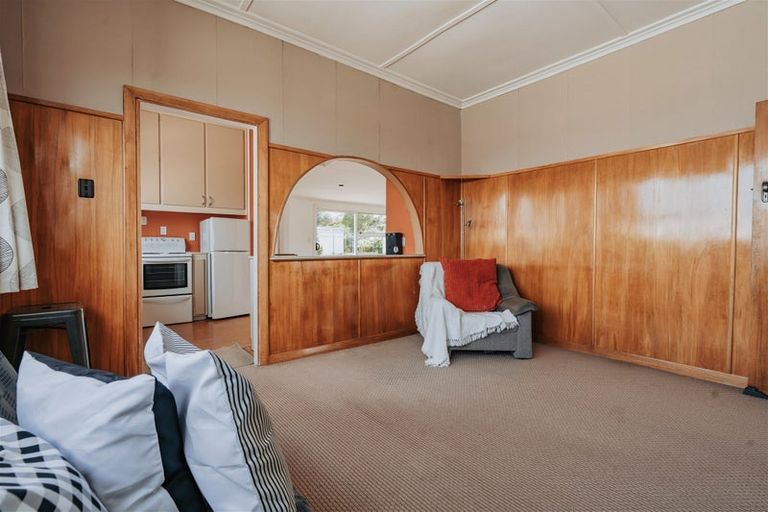 Photo of property in 9 Essex Street, Balclutha, 9230