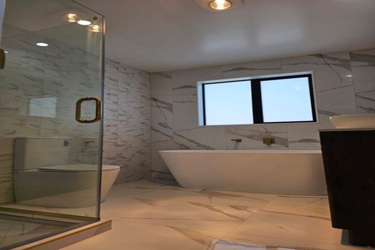 Photo of property in 6 Ritetai Street, Clarks Beach, 2122