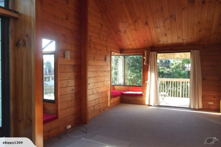 Photo of property in 2/21 Long Bay Drive, Torbay, Auckland, 0630