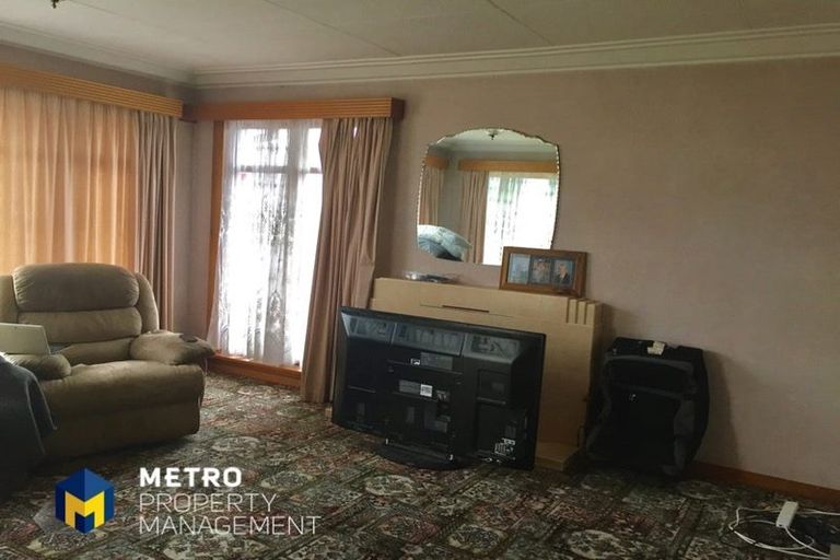 Photo of property in 9 Kaikorai Valley Road, Kaikorai, Dunedin, 9010