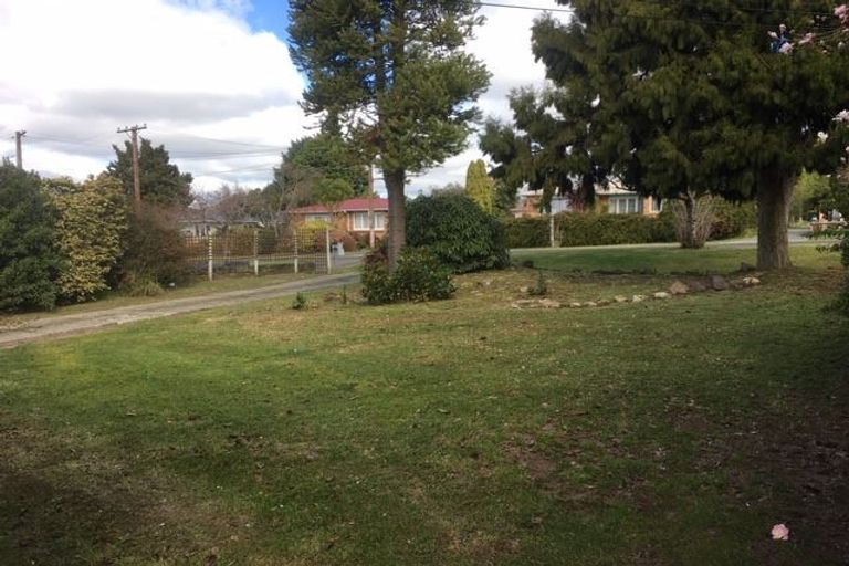 Photo of property in 27 Island View Road, Western Heights, Rotorua, 3015