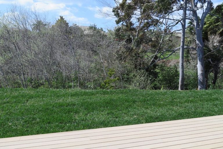 Photo of property in 7 Washingtonia Way, Omokoroa, 3114