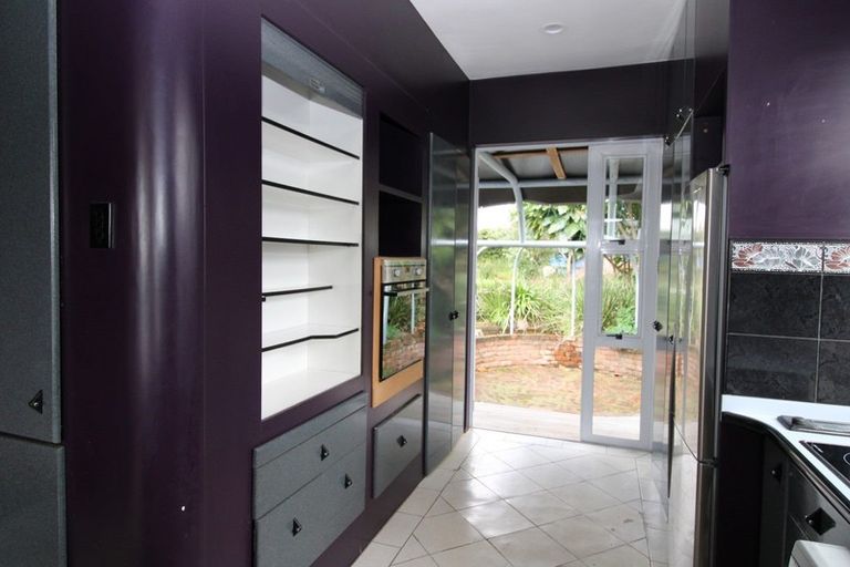 Photo of property in 82 Mangorei Road, Strandon, New Plymouth, 4312