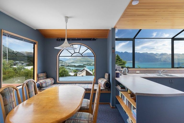 Photo of property in 18b Avalon Crescent, Fernhill, Queenstown, 9300