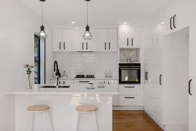 Photo of property in 19a Muir Avenue, Mangere Bridge, Auckland, 2022