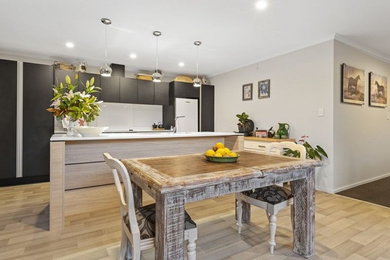 Photo of property in 11 Capstan Close, Pyes Pa, Tauranga, 3112